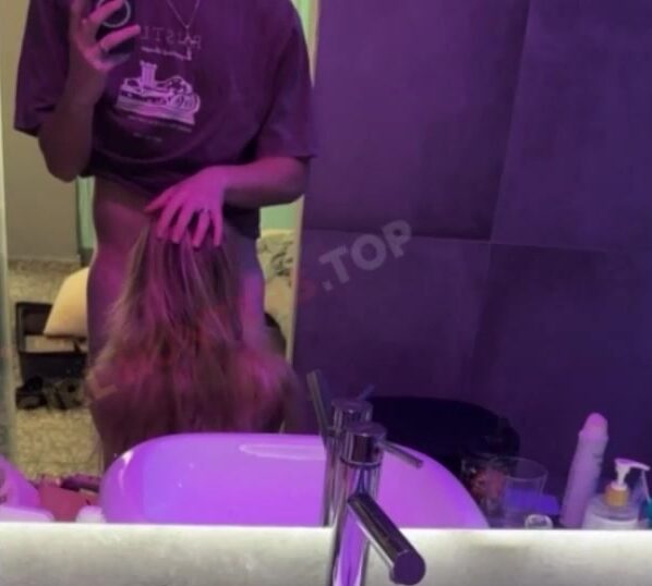 Riley Mae Lewis HOT Video Sex Tape Blowjob in Bathroom Leaked